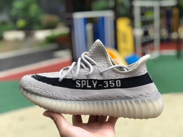 350v2 gris noir Adidas Yeezy 350V2 gris noir beige HP7870