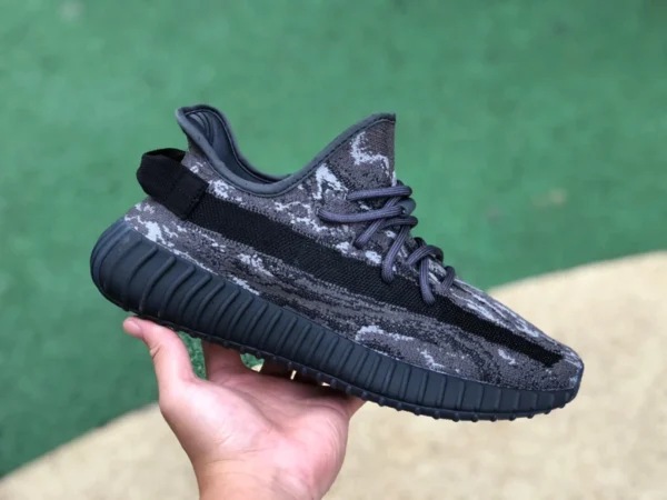 350v2 noir gris pur original Adidas Yeezy 350 V2 noir gris orange noix de coco ID4811