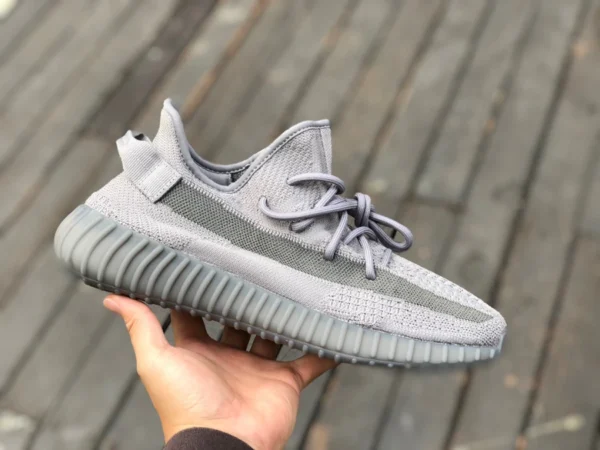 350v2 Gris Adidas Yeezy 350 V2 Gris sidéral IF3219