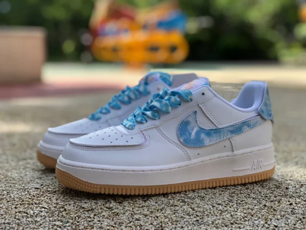 AF1 blanc et bleu caoutchouc brut faible Velcro Nike Air force1/1 AF1 blanc et bleu air force brut caoutchouc baskets décontractées DM1020-100