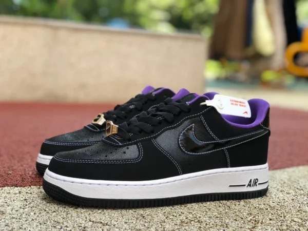 af1 noir violet faible Nike Air Force 1 « World Champ » ceinture dorée family champion dr9866-001