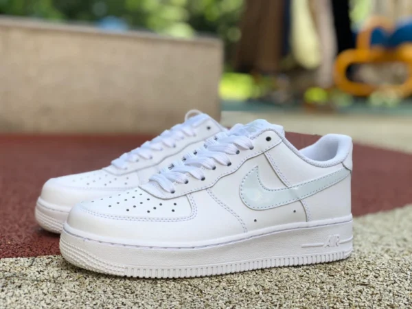 af1 blanc pur bleu clair crochet bas Air Force 1 pur blanc bleu clair crochet AF1 Air Force One baskets CT3839-106