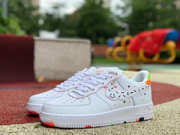 AF1 candy smiley face low Nike Air Force 1 AF1 candy smiley face nuages Air Force One baskets basses DV1366-111