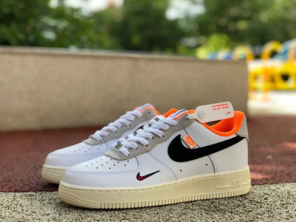 AF1 blanc cassé orange bas Nike Air Force 1 Low '07 baskets basses Air Force One DX3357-100