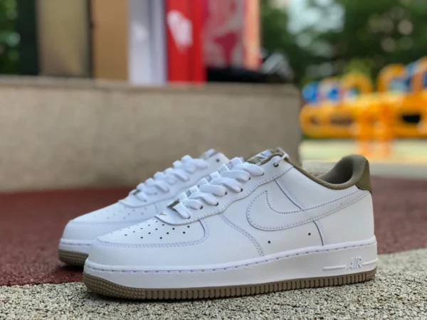 af1 pur blanc marron basses Nike Air Force 1 Low AF1 baskets basses décontractées DR9867-100