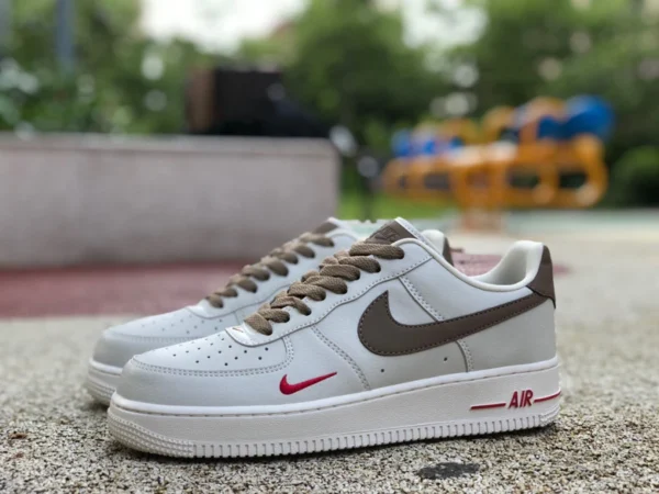 af1 café blanc bas Nike Air Force 1 blanc riz boulette bas 808788-996