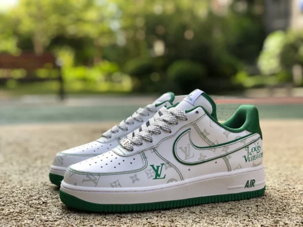 AF1 logo LV blanc et vert Nike Air Force 1 Low '07 baskets basses Air Force One BS8805-603