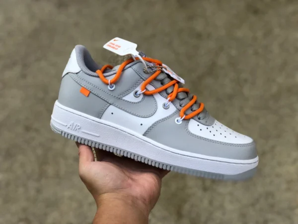 AF1 blanc gris orange sangle basse Nike Air Force 1 '07 SE AF1 Air Force One baskets décontractées cv1724- 107