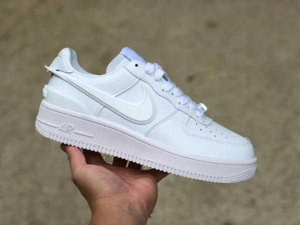 AF1 blanc pur bas-haut sp Nike Air Force 1 bas sp baskets basses décontractées DD8959-100