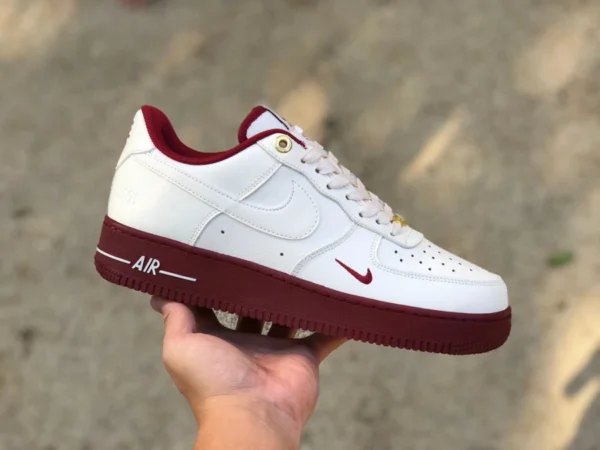 AF1 riz blanc rouge bas Nike Air Force 1 Nike Air Force AF1 riz blanc rouge 40e anniversaire baskets décontractées DQ7582-100