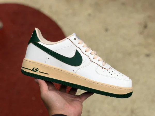 AF1 old low Nike WMNS AIR FORCE 1 '07 Low "Gorge Green" baskets blanches et vertes pour femmes DZ4764-133