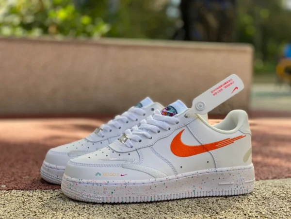 AF1 blanc orange jaune splash ink baskets basses Nike Air Force 1 Low AF1 blanc blanc orange splash ink baskets basses air force FD4622-131