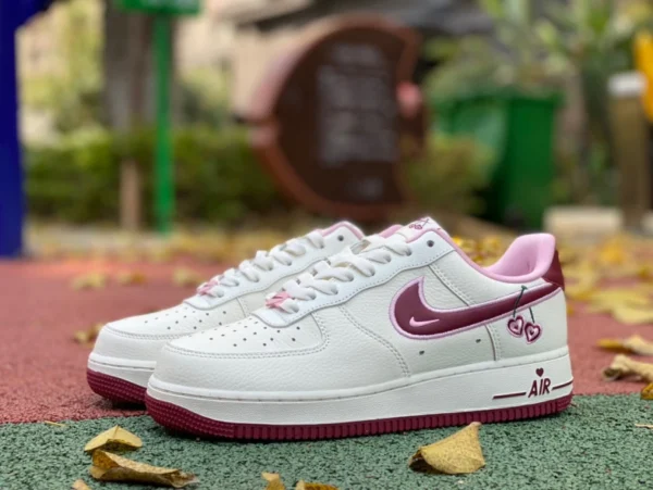 AF1 blanc rose cerise bas Nike Nike AF Valentine's Day love Air Force 1 07 LX baskets basses Air Force One FD4616-161