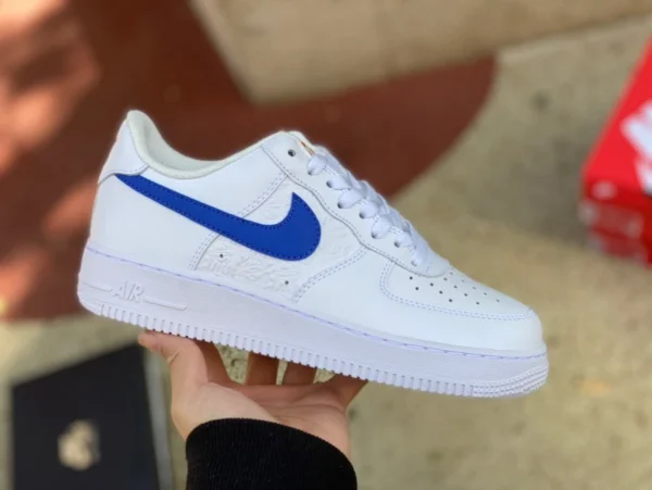 AF1 blanc et bleu bas Nike Air Force 1 LowAF1 blanc et bleu baskets basses résistantes à l'usure FD0667-100