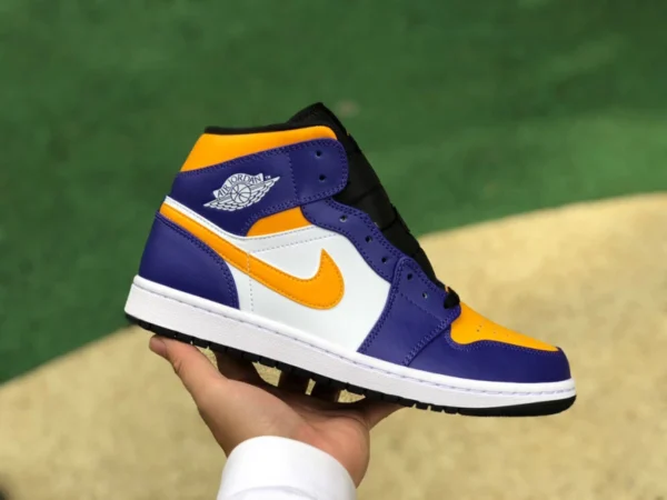 aj1mid Lakers violet or pur original Air Jordan 1 AJ1 mid Lakers blanc violet jaune Lakers tendance rétro baskets mi-hautes DQ8426-517