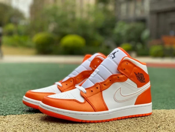 aj1mid blanc orange petite boucle pur original Air Jordan 1 Mid SE AJ1 blanc orange petite boucle chaussures de basket-ball mi-hautes pour hommes et femmes DM3531-800