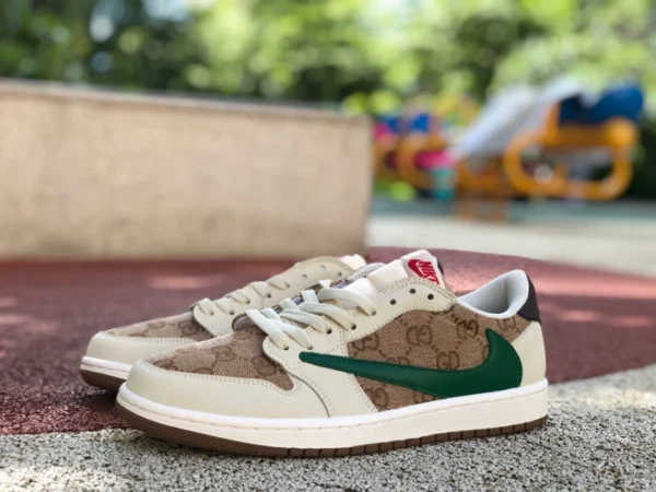 aj1 barbe basse Gucci beige marron Travis Scott x Nike Air Jordan 1 x GUCCI Low AJ1 baskets basses communes TS joint barbe DM7