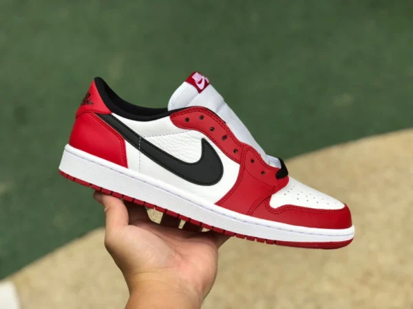 AJ1 Chicago low pur original Air Jordan 1 Chicago Low blanc et rouge University of Chicago 705329-600