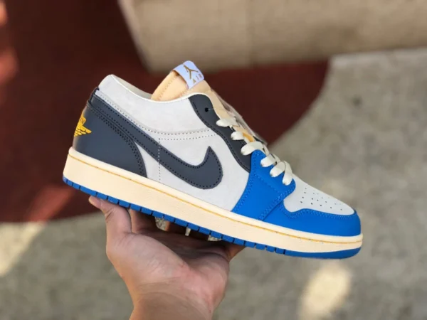 aj1 Caroline du Nord bleu gris faible Air Jordan 1 Low « UNC Grey » Caroline du Nord bleu gris jaune DZ5376-469