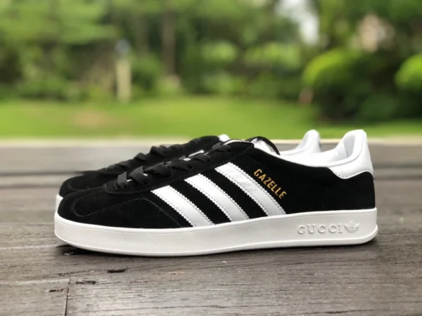 Gucci co-marqué Adidas noir et blanc Gucci x Adidas Gucci co-marqué Adidas Originals Gazelle série antilope "Esquisite Gucci" basse