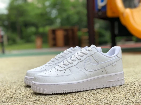 Af1 joint LV pur blanc version économique Louis Vuitton LV x Nike Air Force 1 joint AF1 Air Force One joint LV