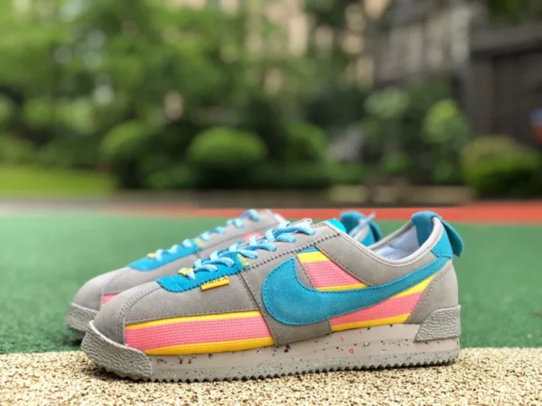 Forrest Gump joint un gris bleu Union x Nike Cortez DR1413-002