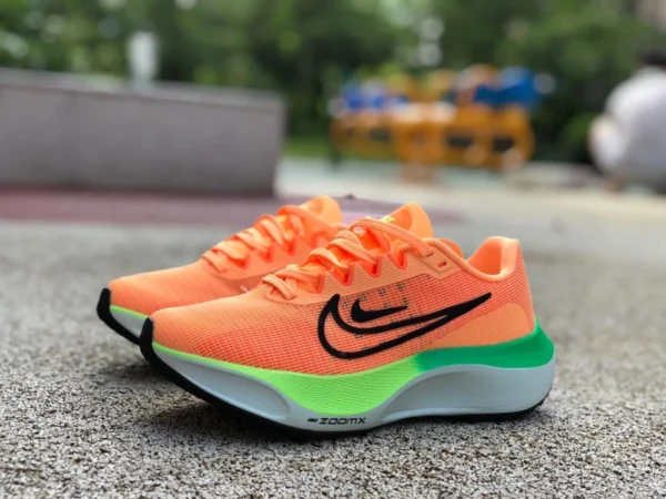 Zoom fly5 orange vert blanc Nike Zoom Fly 5 Nike amorti plaque de carbone marathon hommes et femmes en cours d'exécution DM8974-800