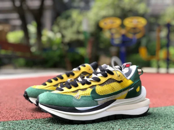 Sacai3.0 jaune et vert Nike Vaporwaffle x Sacai chaussures de course jaunes et vertes communes CV1363-700