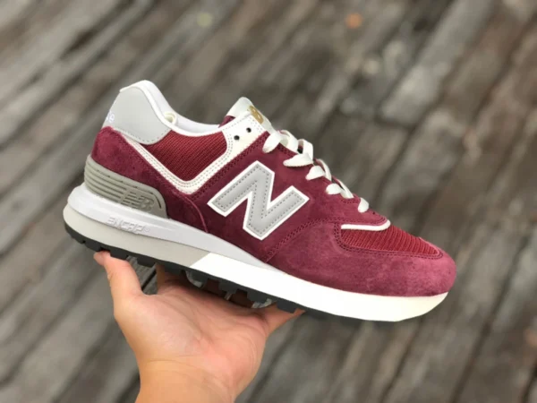 NB574 Bourgogne New Balance 574 Series Legacy Bleu Marine Rétro Chaussures De Course Occasionnelles u574lgaa