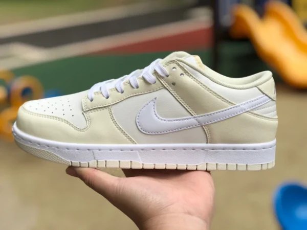 Dunk beige Nike Dunk Low "Coconut Milk baskets basses décontractées beige lait de coco DJ6188-100