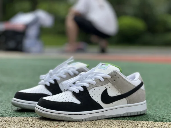 Dunk gris blanc noir chlorophylle Nike SB Dunk Low gris blanc noir chlorophylle chaussures antidérapantes décontractées BQ6817-011