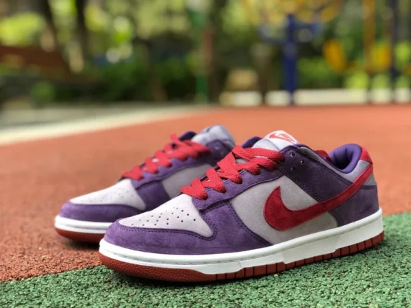 Dunk framboise violet bas Nike Dunk SB Low Plum Violet chaussures de skate basses framboise violet CU1726-500