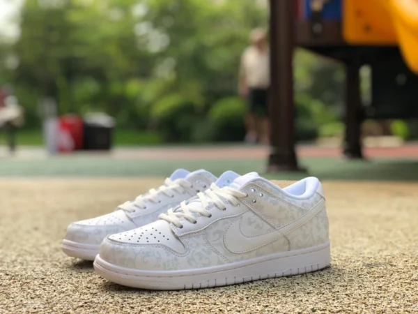 Dunk modèle blanc Nike Dunk Low Triple White baskets de sport blanc pur DD1503-109