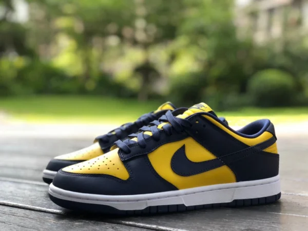 Dunk Michigan Nike Dunk Low Michigan baskets basses de sport décontractées bleues et jaunes pour hommes et femmes DD1391-700