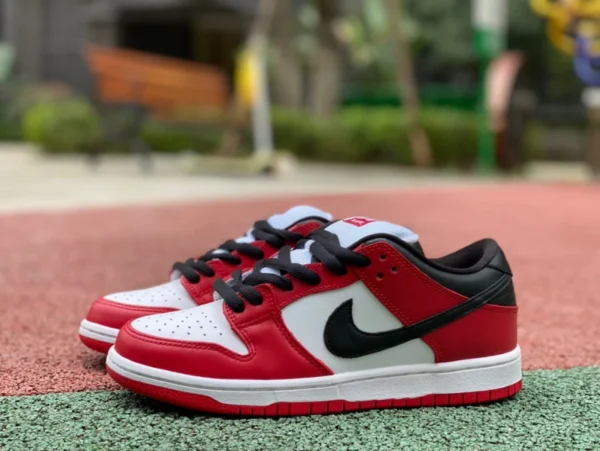 Dunk Chicago Nike SB Dunk Low Chicago chaussures de skate décontractées noir et blanc rouge BQ6817-600