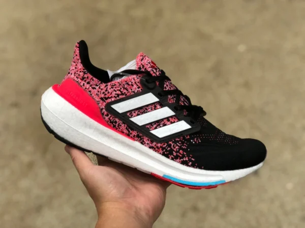 ub23 splash ink noir et rouge Adidas ULTRABOOST chaussures de course légères et respirantes chaussures de sport basses résistantes à l'usure IE1693