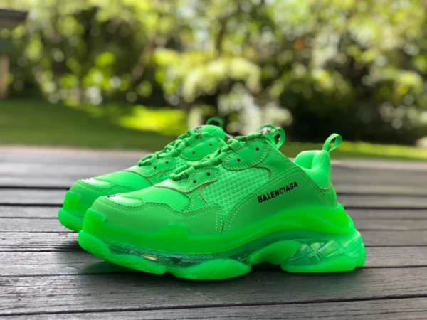 Balenciaga coussin d'air vert fluo Balenciaga Triple S Clear Sole chaussures de papa basses à la mode antidérapantes et résistantes à l'usure