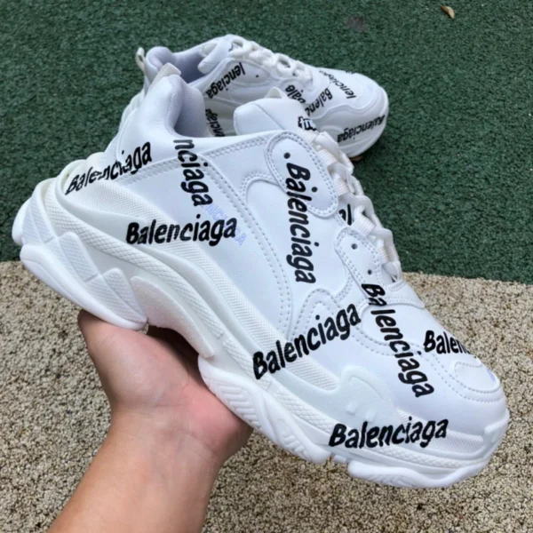 Paris TRIPLE S marque verbale blanc BALENCIAGA Balenciaga 22 hiver nouveau produit TRIPLE S marque verbale chaussures papa