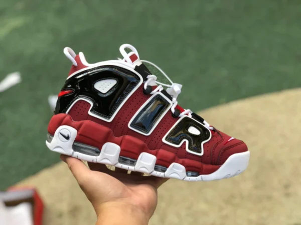 Big air Pippen noir et rouge Nike Air More Uptempo Big Air noir et rouge Bull Pippen 921948-600