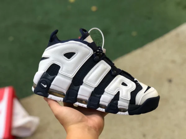 Big air Pippen blanc bleu Nike Air More Uptempo 96 Big Air Pippen bleu marine 414962-104