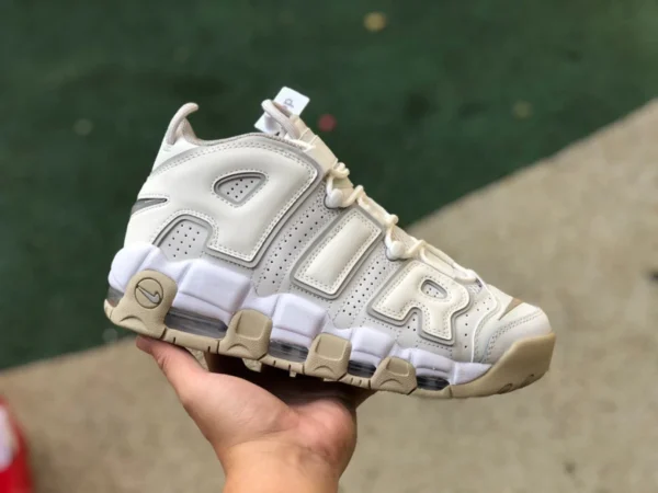 Big air Pippen blanc cassé Nike Air More Uptempo 96 Big Air Pippen blanc perle DM1023-001