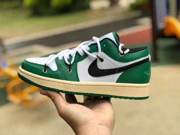 aj1 sanglé blanc et vert bas Air Jordan 1 Low "Chicago" déconstruit blanc et vert sanglé chaussures noir et blanc 553560-129