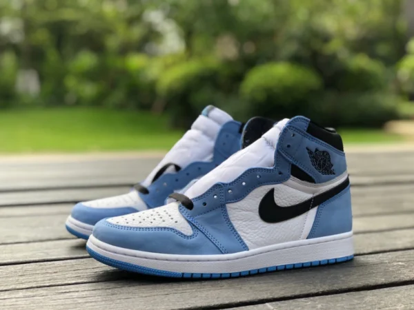 aj1 University Blue flambant neuf pur original produits de haute qualité Air Jordan 1 AJ1 UNC University Blue North Carolina Blue Obsidian 2.0 High Top 555088-134