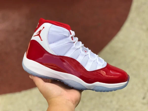 aj11 blanc et rouge version montante la plus rentable de la Air Jordan 11 "Cherry" AJ11 rouge cerise nouveau blanc et rouge CT8012-116