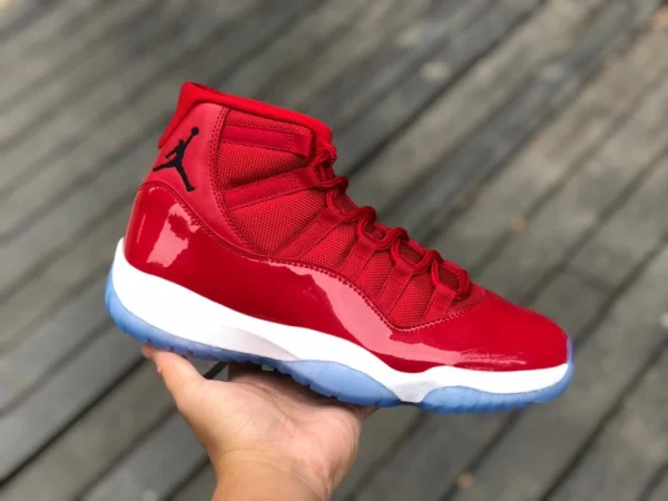 aj11 Big Red High Top Air Jordan 11 AJ11 Blanc Rouge Big Red High Top Chaussures de basket-ball 378037-623