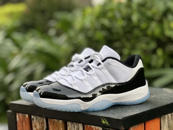 aj11 noir et blanc bas photos réelles des femmes Air Jordan 11 AJ11 Low Concord Kangkou noir et blanc GS 528896-153