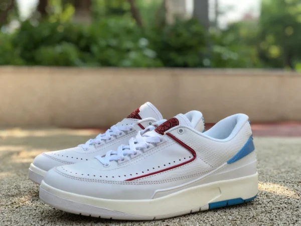 aj2 blanc bleu rouge bas Titan x Air Jordan 2 Low WMNS nom commun