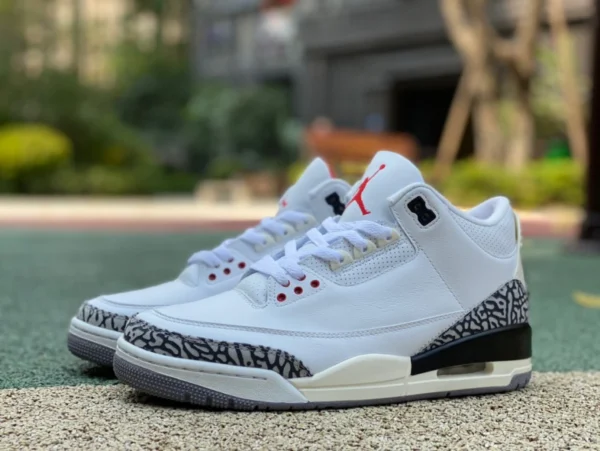 aj3 blanc ciment vieilli dessus cuir version recommandée Air Jordan 3 « White Cement Reimagined » dn3707-100