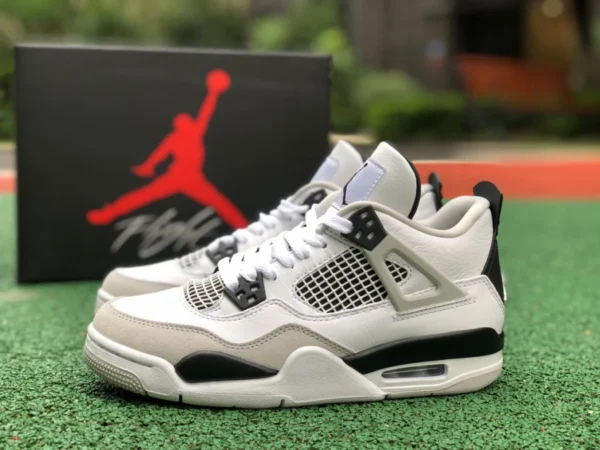 aj4 gris blanc noir pur original modèle femme photo réelle Air Jordan 4 Retro blanc ciment rétro chaussures de basket-ball DH6927-111 408452-111