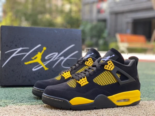 aj4 noir et jaune Thunder pur original Air Jordan 4 Thunder Mid AJ4 noir et jaune Thunder réplique chaussures de basket-ball DH6927-017